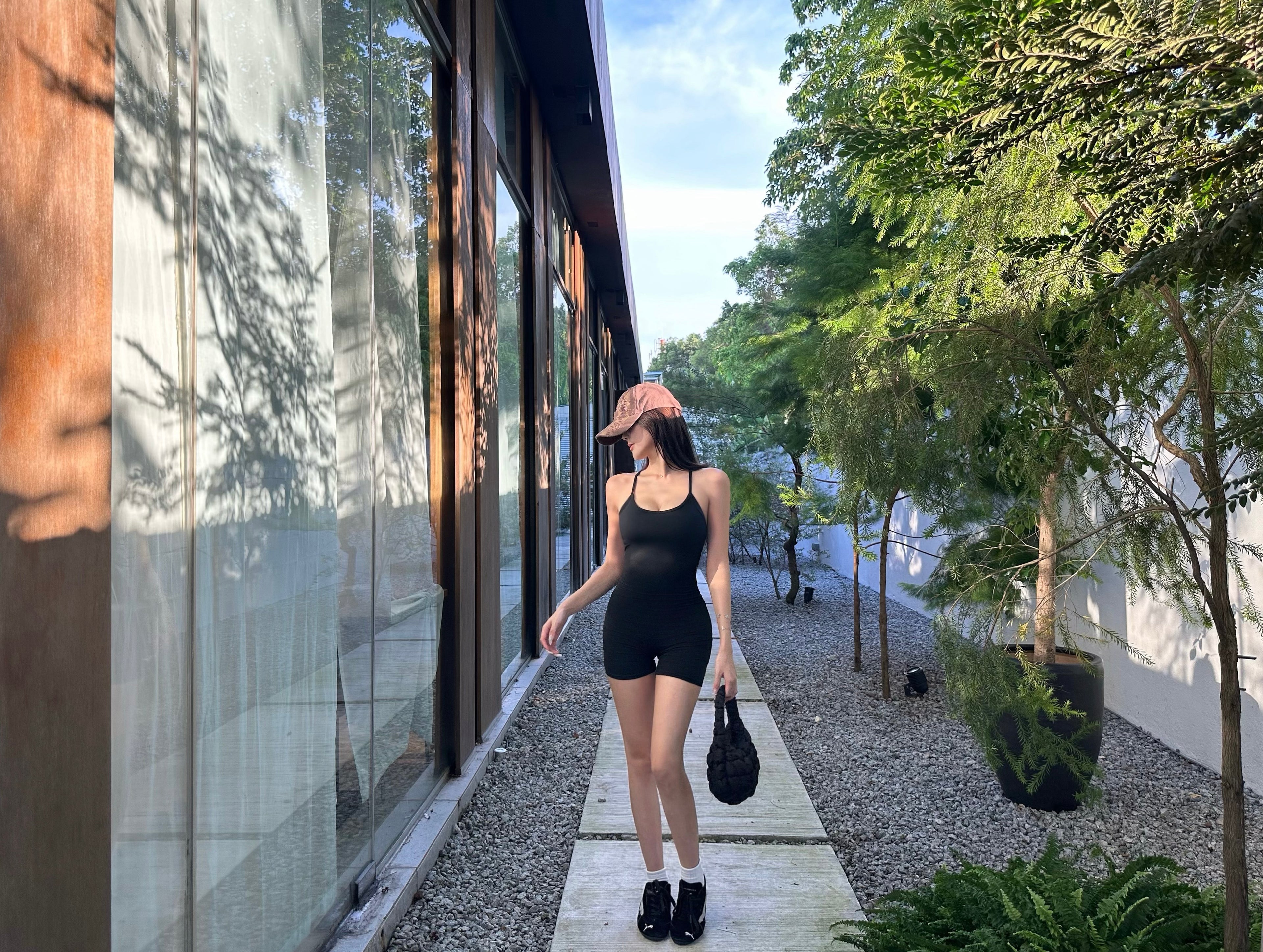 Baju liền thân silang belakang Maréchal